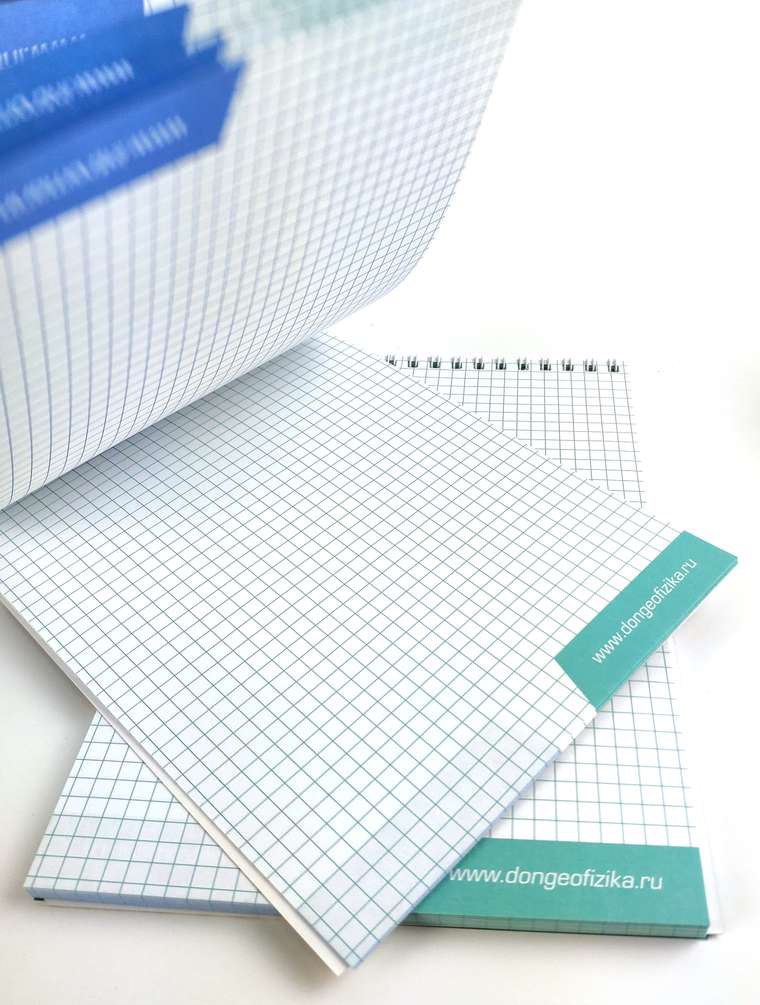 Внутренний блок с логотипом